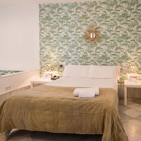 Mezquita Cinco Apartment *
