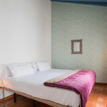 Mezquita Cinco Apartment *