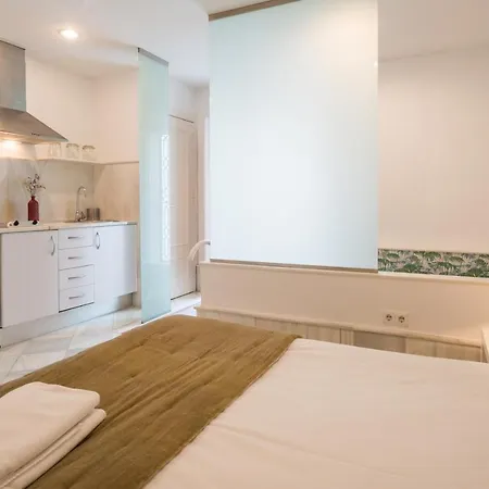 Mezquita Cinco Apartment Seville
