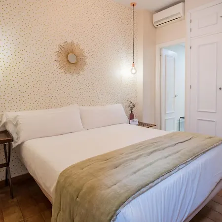 Mezquita Cinco Apartment